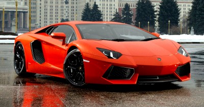 → Consumo Aventador LP 700-4  V12 2015 