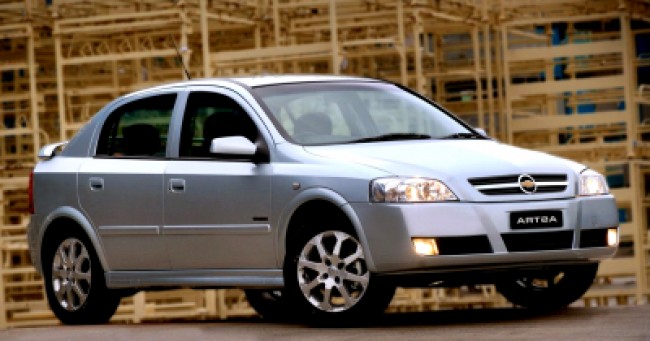 Chevrolet Astra: consumo, problemas comuns, qualidades, melhor ano