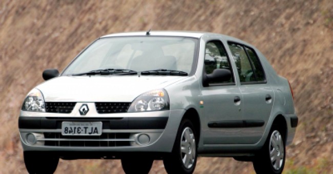 consumo de Clio Sedan 2004 